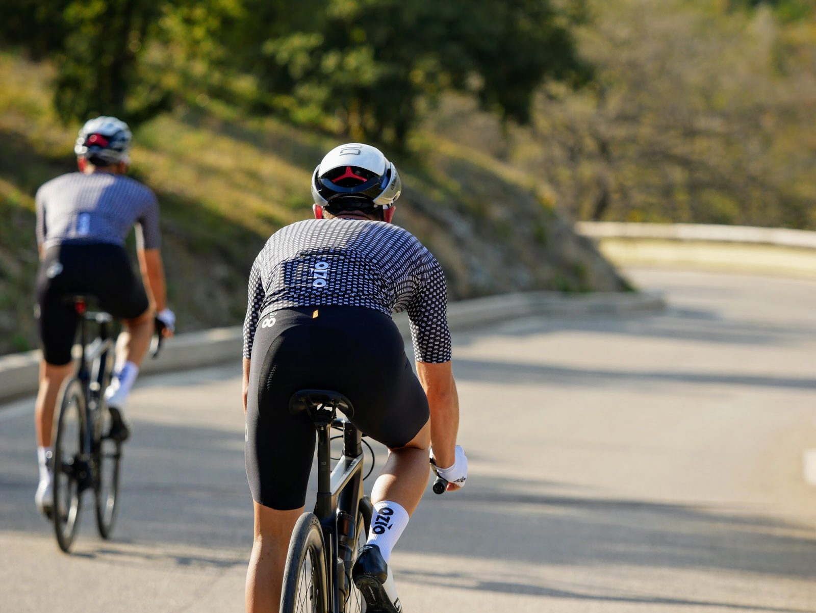 Homme d'été maillot de cyclisme Kits mâle Racing Bike Clothing Mountain Bike Bib Shorts Set Nouveau 