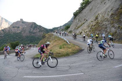 photo cyclistes en tenue ozio photo cyclistes en tenue ozio