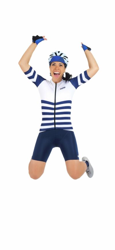 Maillot vélo femme LOCMAN blanc bleu et cuissard vélo femme BELLA bleu navy